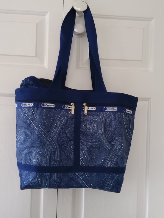 Lesportsac Handbags - LeSportSac Navy Paisley Vintage Made in USA Tote With Matching Pouch
